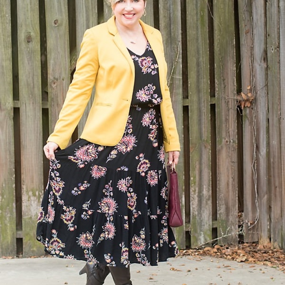Floral Black Midi Dress - Picture 4 of 4